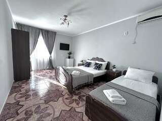 Гостиница Ношен Лазаревское Семейный номер-4