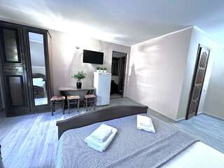 Гостиница Ношен Лазаревское 4-местный номер стандарт-14