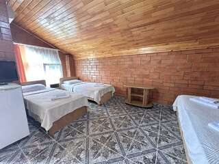 Гостиница Ношен Лазаревское 4-местный номер стандарт-3