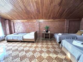 Гостиница Ношен Лазаревское 3-местный номер стандарт-9