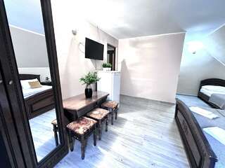 Гостиница Ношен Лазаревское 4-местный номер стандарт-13