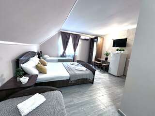 Гостиница Ношен Лазаревское 4-местный номер стандарт-16