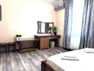 Гостиница Ношен Лазаревское Большой двухместный номер с 1 кроватью-5